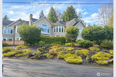 2241 74th Avenue SE, Mercer Island, WA 98040 - Photo 1