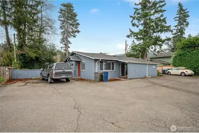 200 210 Rainier Boulevard N, Issaquah, WA 98027 - Photo 1