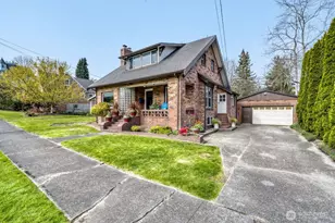 348 NE 57th St, Seattle, WA 98105 - Photo 1