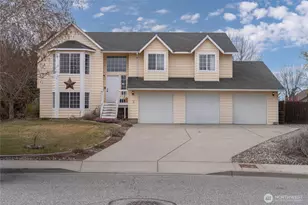 2371 Veedol Dr E, East Wenatchee, WA 98802 - Photo 1