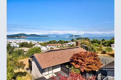 516 39th Street, Anacortes, WA 98221 - Photo 1