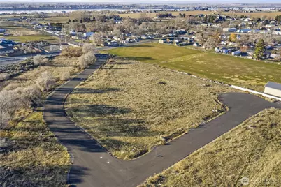 7 Valley Road NE #7, Moses Lake, WA 98837 - Photo 1