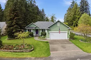 3733 NE Trout Brook Ln, Bremerton, WA 98311 - Photo 1
