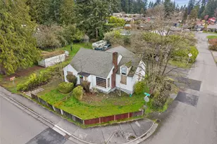 1405 75th St SE, Everett, WA 98203 - Photo 1