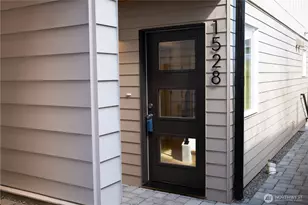 1528 25th Ave, Seattle, WA 98122 - Photo 1