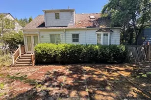 4523 48th Ave NE, Seattle, WA 98105 - Photo 1