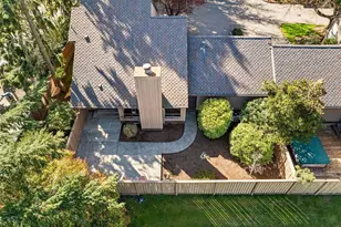 1600 159th Ave NE, Bellevue, WA 98008 - Photo 1