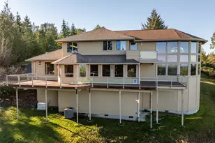 721 Sunset Heights Dr, Port Angeles, WA 98363 - Photo 1