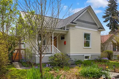717 N 73rd Street, Seattle, WA 98103 - Photo 1