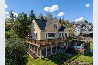 5602 S Willow Street, Seattle, WA 98118 - Photo 1