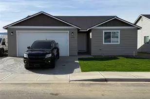 2446 2nd St SE, East Wenatchee, WA 98802 - Photo 1