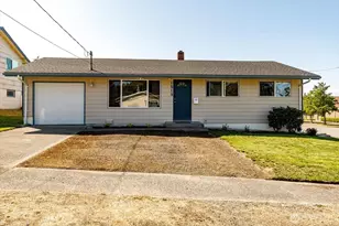 1515 NE 3rd Ave, Oak Harbor, WA 98277 - Photo 1