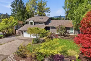 1040 NW Honeywood Pl, Issaquah, WA 98027 - Photo 1
