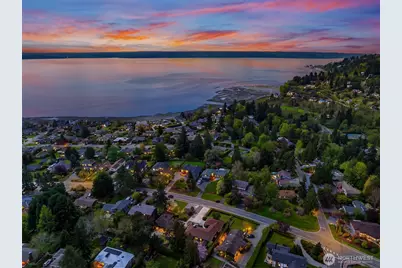 17922 Marine View Drive SW, Normandy Park, WA 98166 - Photo 1
