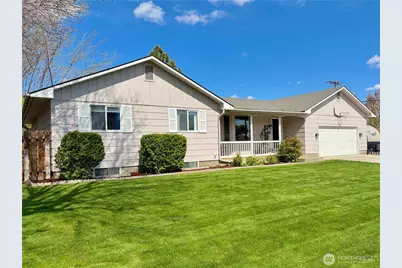 621 W Division Avenue, Ephrata, WA 98823 - Photo 1