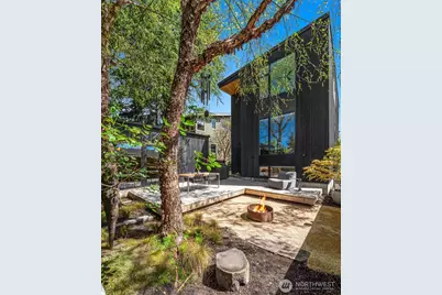7337 10th Avenue NW, Seattle, WA 98117 - Photo 32