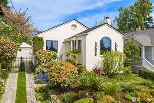 2624 W Plymouth St, Seattle, WA 98199 - Photo 1