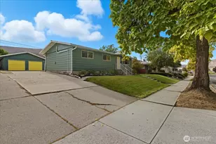 1025 River Dr, Coulee Dam, WA 99116 - Photo 1