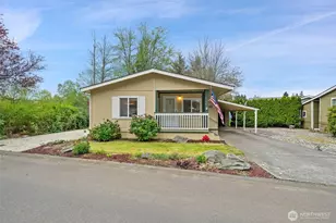 900 NE Saturn Ln, Bremerton, WA 98311 - Photo 1