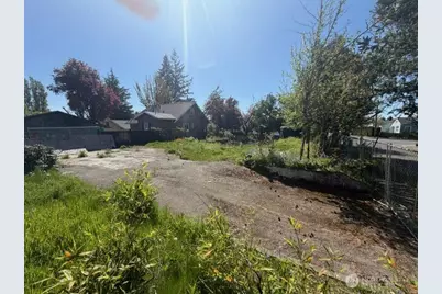 2416 11th Street, Bremerton, WA 98312 - Photo 1