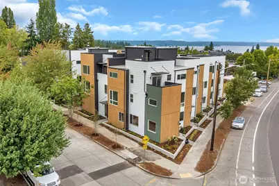6355 41st Avenue SW, Seattle, WA 98136 - Photo 1