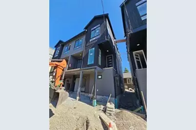 4466 Midvale Avenue N, Seattle, WA 98103 - Photo 1