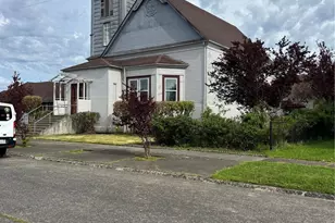 807 W 1st St, Aberdeen, WA 98520 - Photo 1