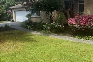 6034 SE 22nd St, Mercer Island, WA 98040 - Photo 1