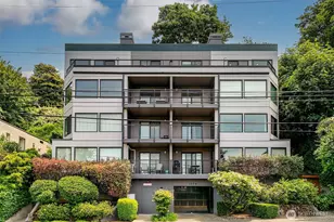 1028 Lakeview Blvd E, Seattle, WA 98102 - Photo 1