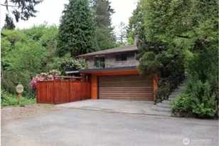 1104 N 6th Ave, Kelso, WA 98626 - Photo 1