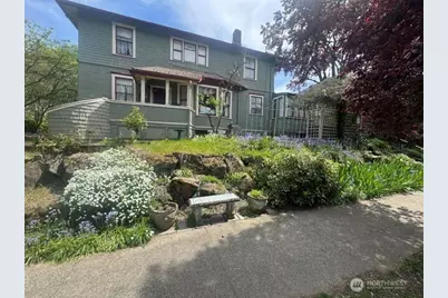 23 W Boston Street, Seattle, WA 98119 - Photo 1
