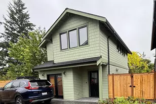522 NE 89th St, Seattle, WA 98115 - Photo 1