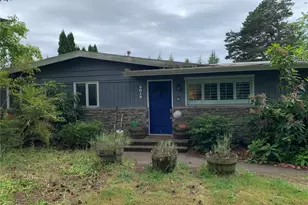 2015 151st Ave SE, Bellevue, WA 98007 - Photo 1