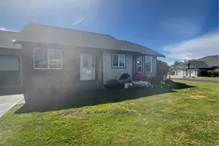 880 N Oxford Way, Sequim, WA 98382 - Photo 1