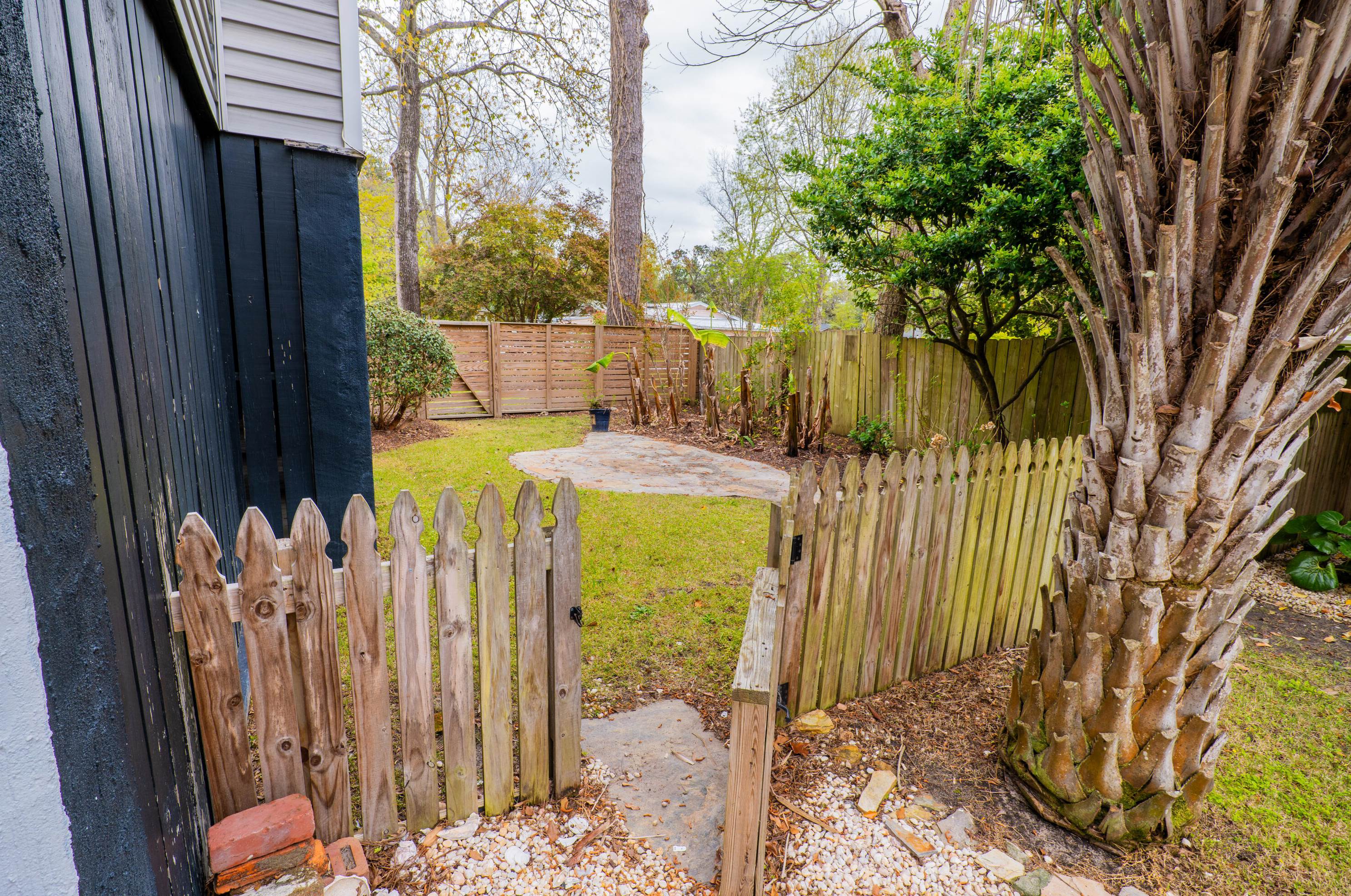 221 Mill Creek Dr, Charleston SC  29407 exterior