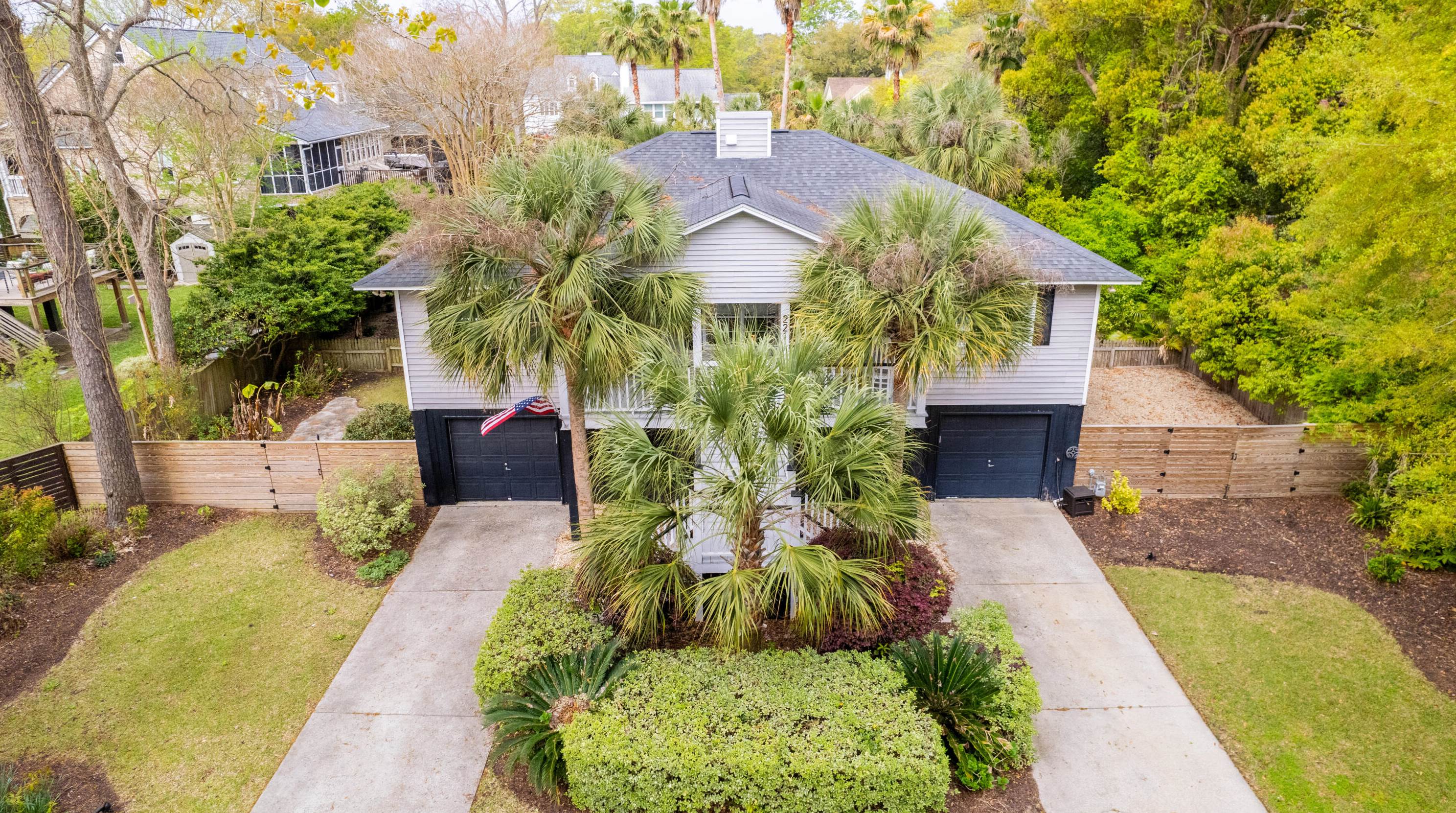 221 Mill Creek Dr, Charleston SC  29407 exterior