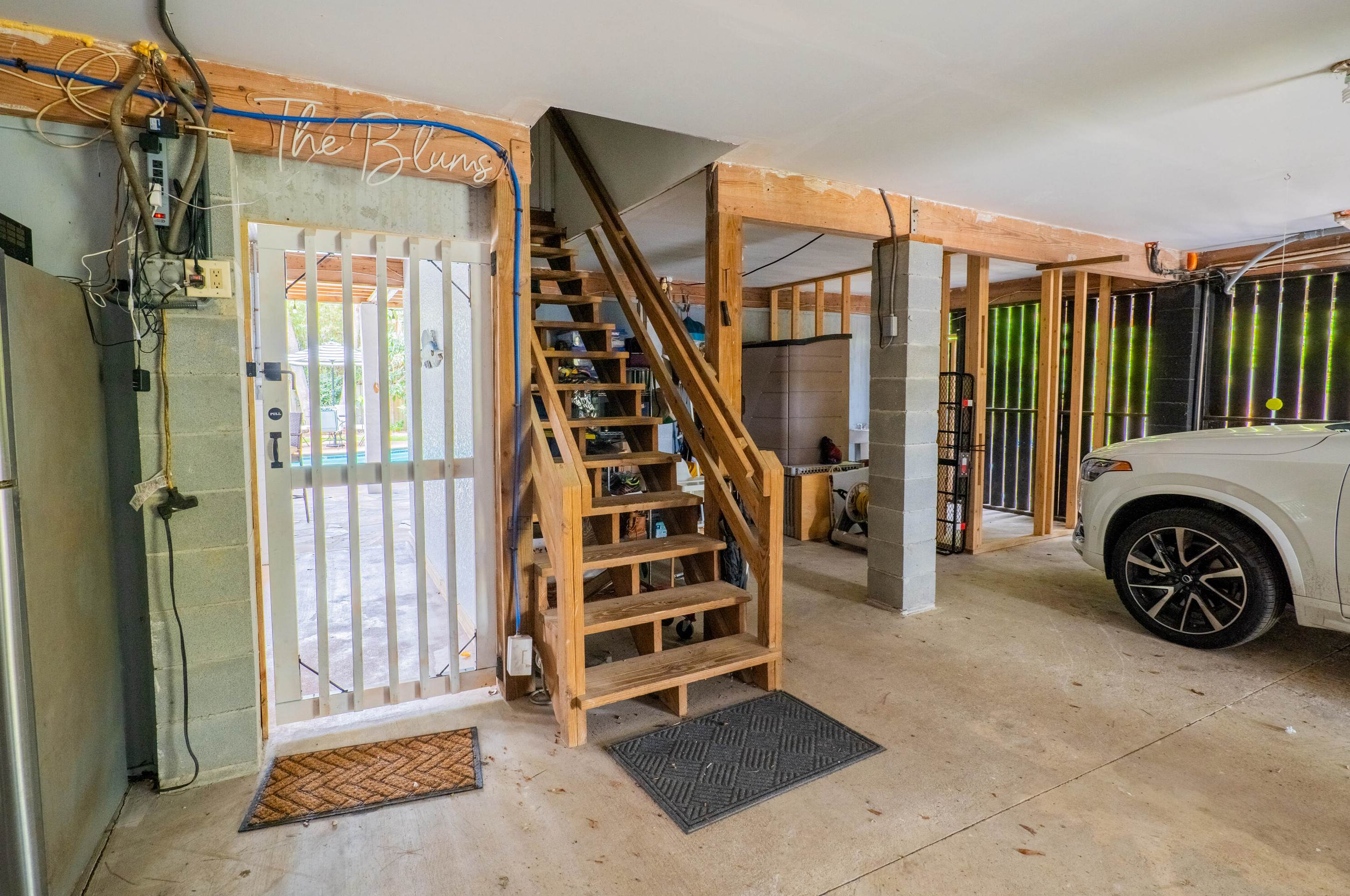 221 Mill Creek Dr, Charleston SC  29407 exterior