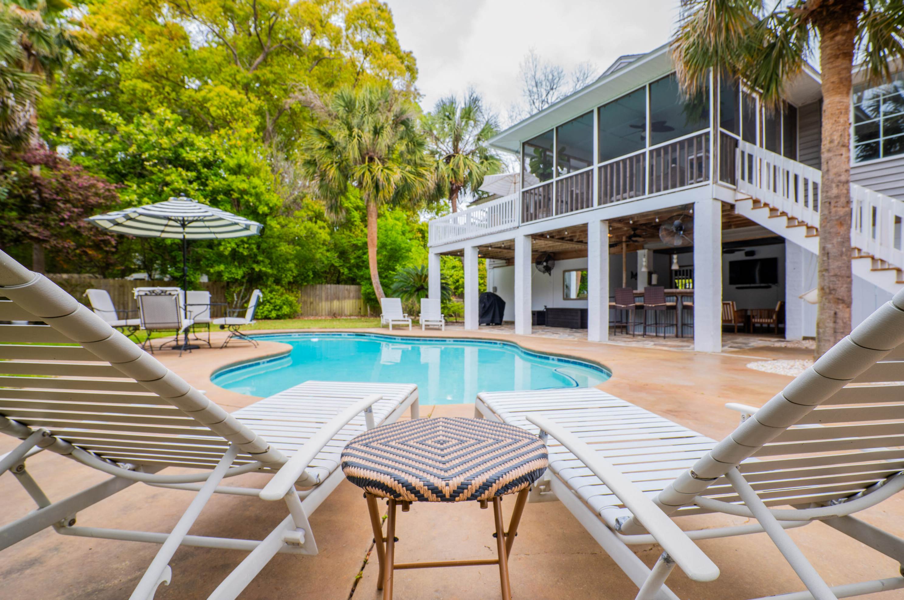 221 Mill Creek Dr, Charleston SC  29407 exterior