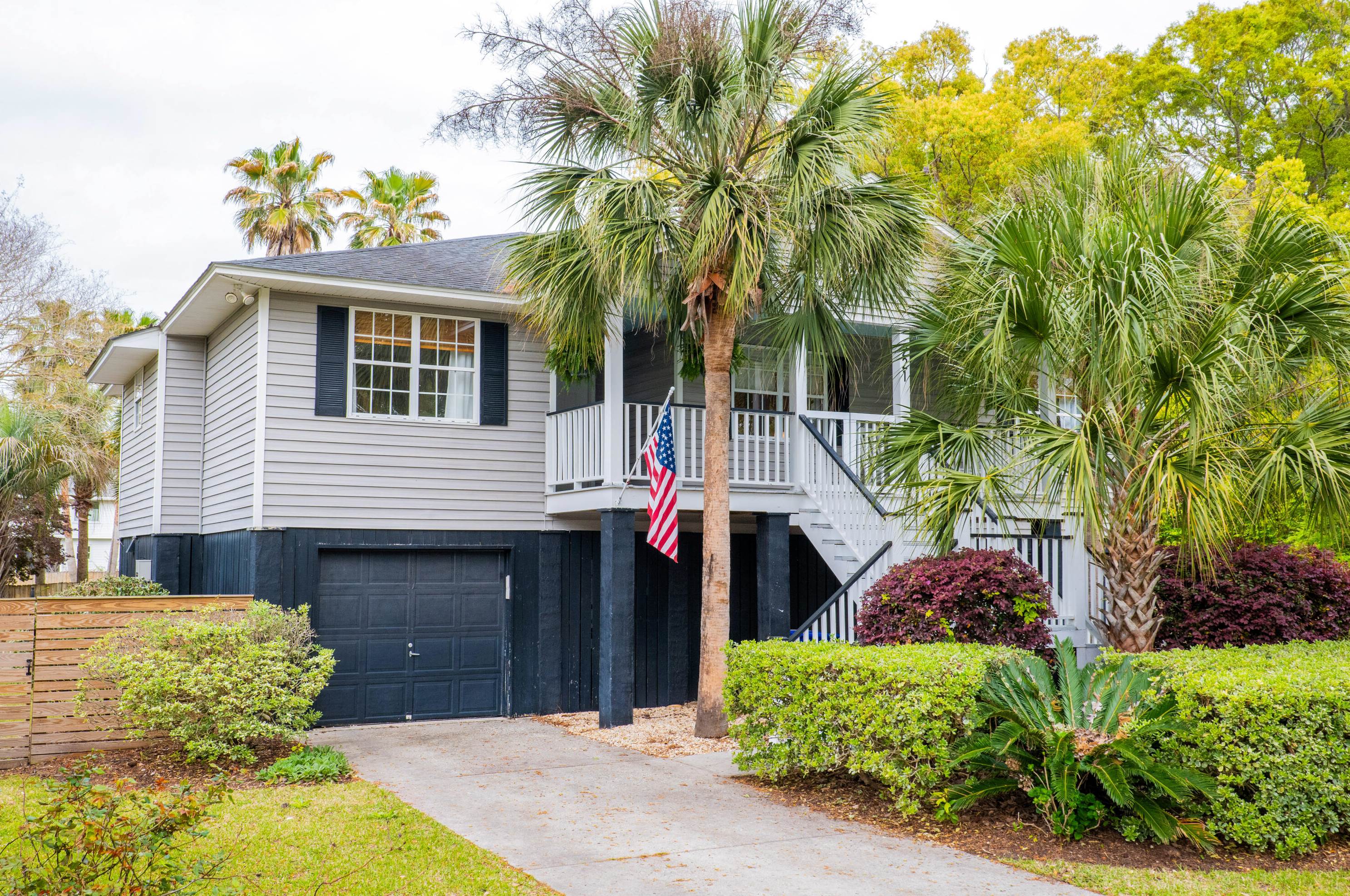 221 Mill Creek Dr, Charleston SC  29407 exterior