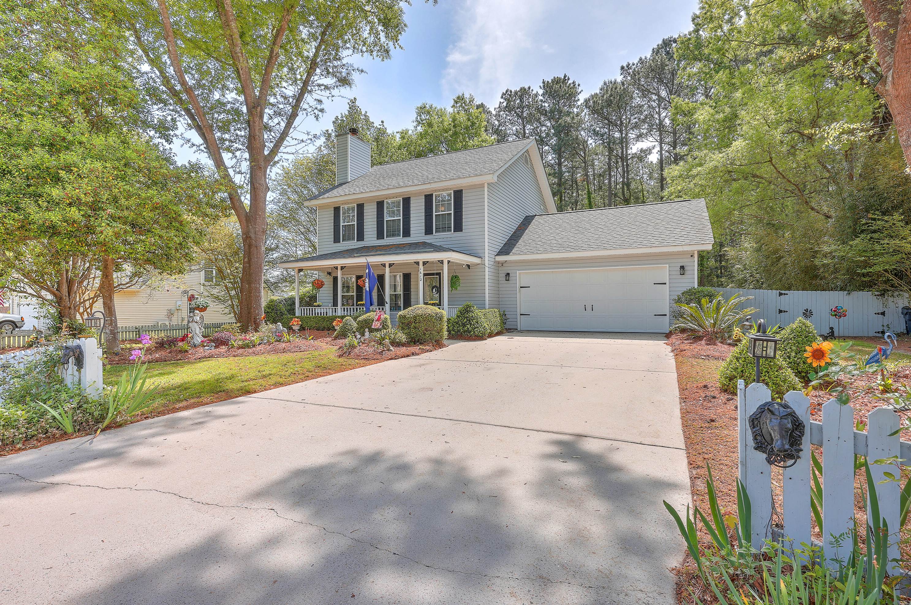 1612 Windsor Ln, Moncks Corner, SC 29461-7154