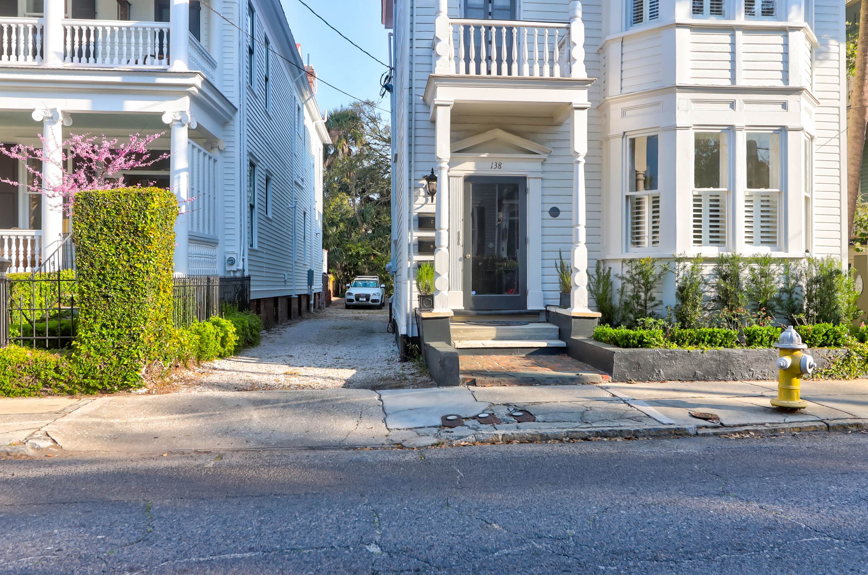 138 Tradd St, Charleston, SC 29401-2418