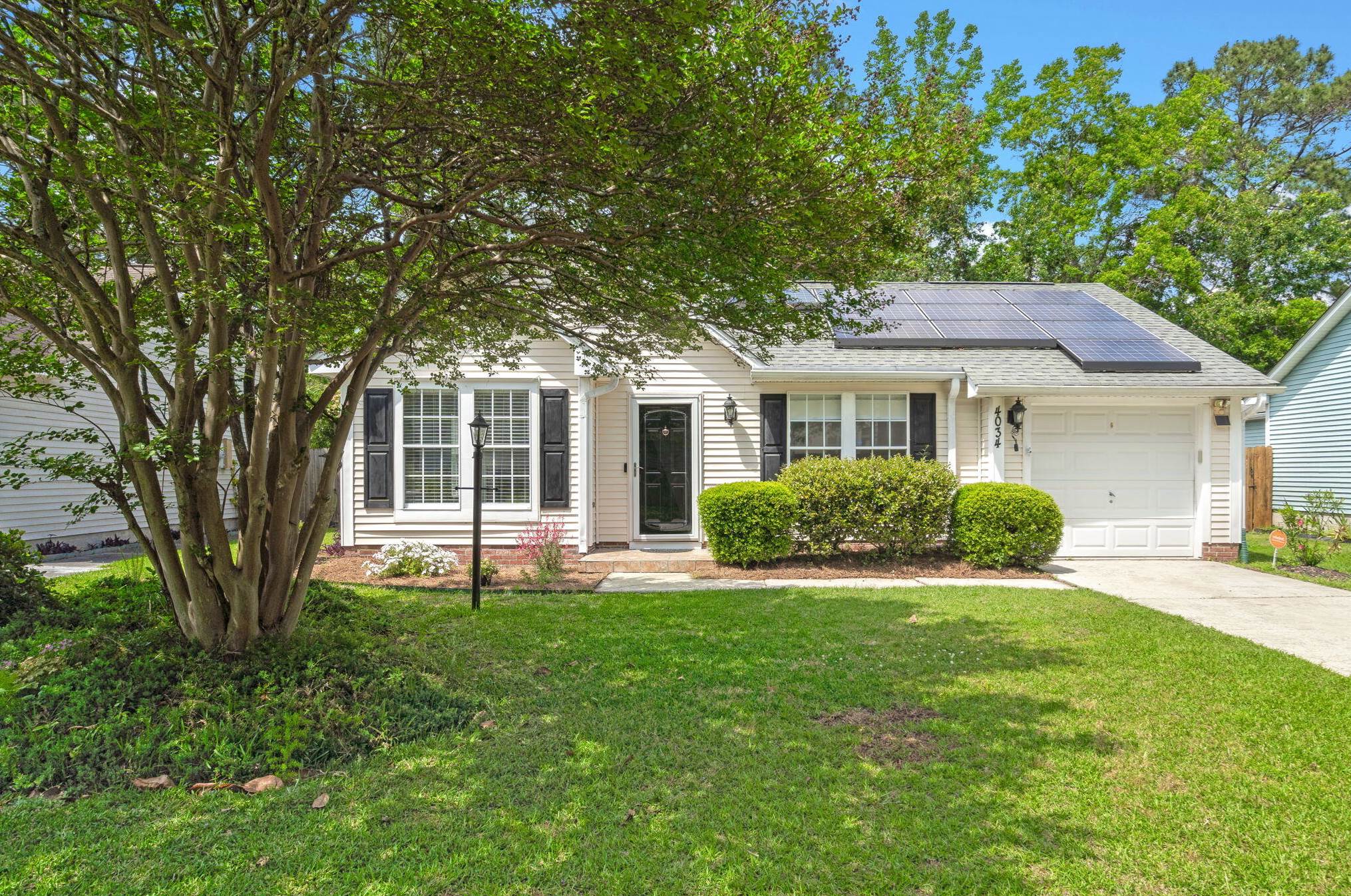 4034 Indigo Ridge Dr, Charleston SC  29420-8214 exterior