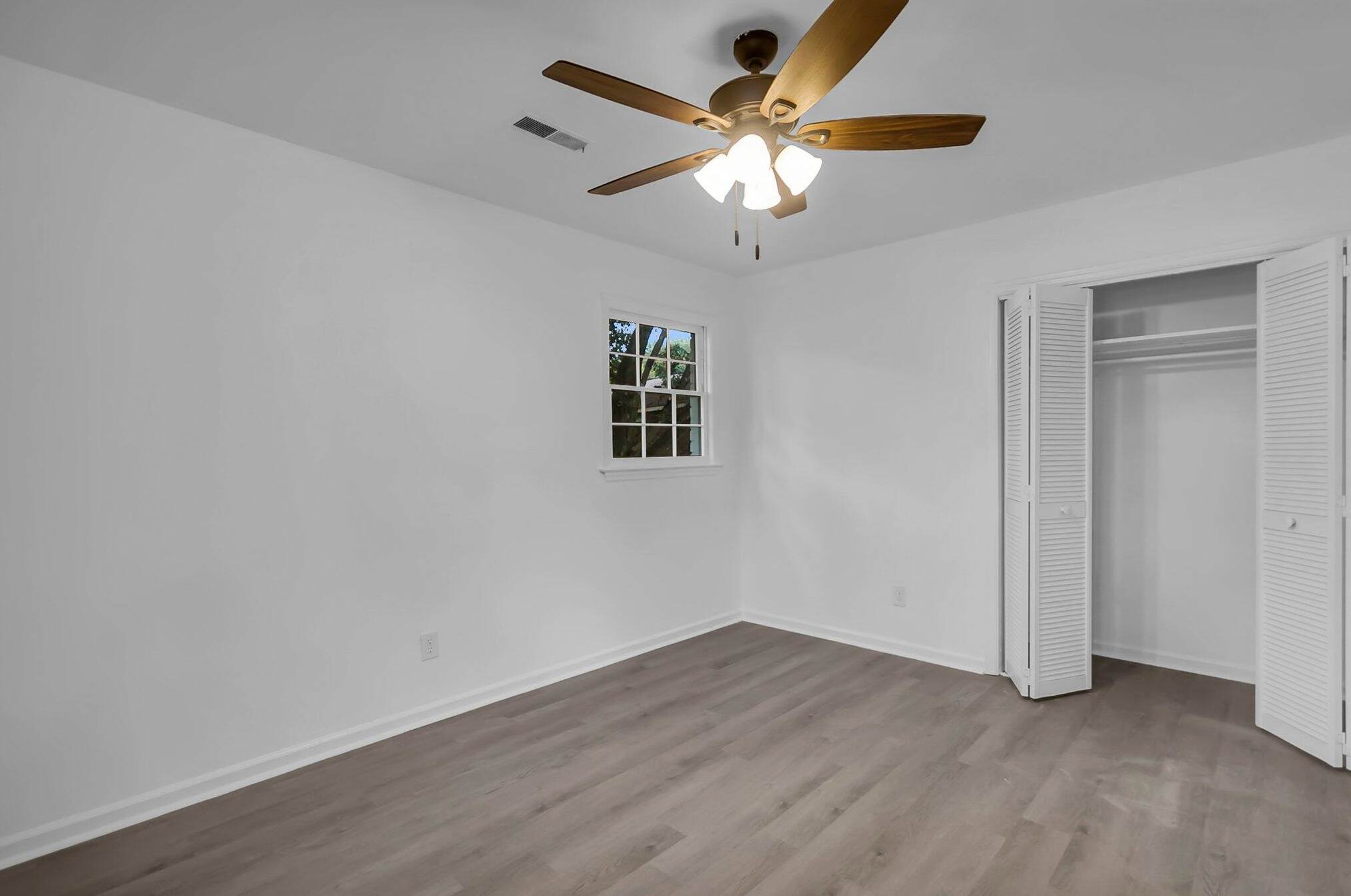 4317 Cheviot Dr, Charleston SC  29418-5204 exterior