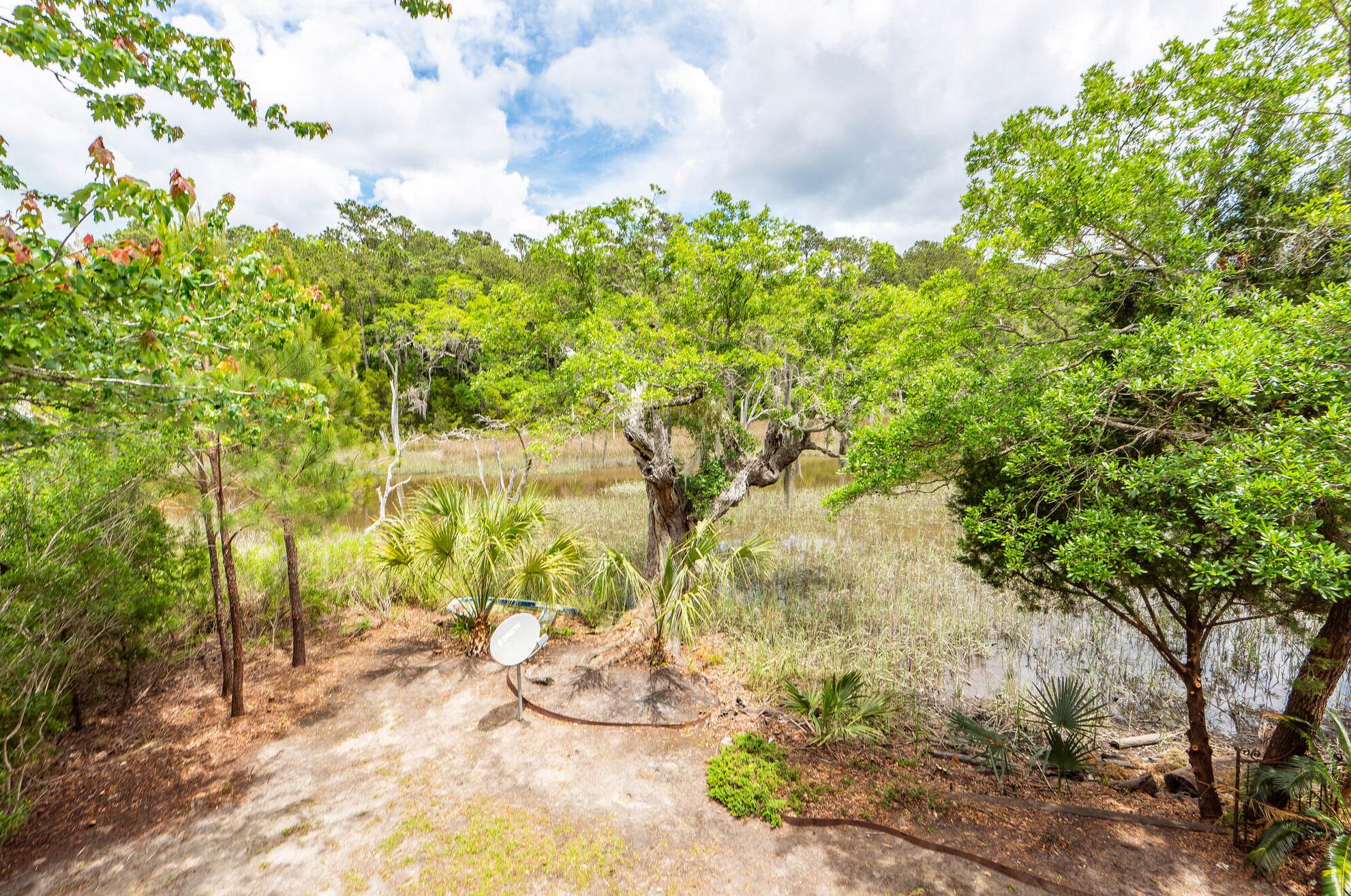 2128 Rookery Ln, Charleston SC 29414-5355 exterior