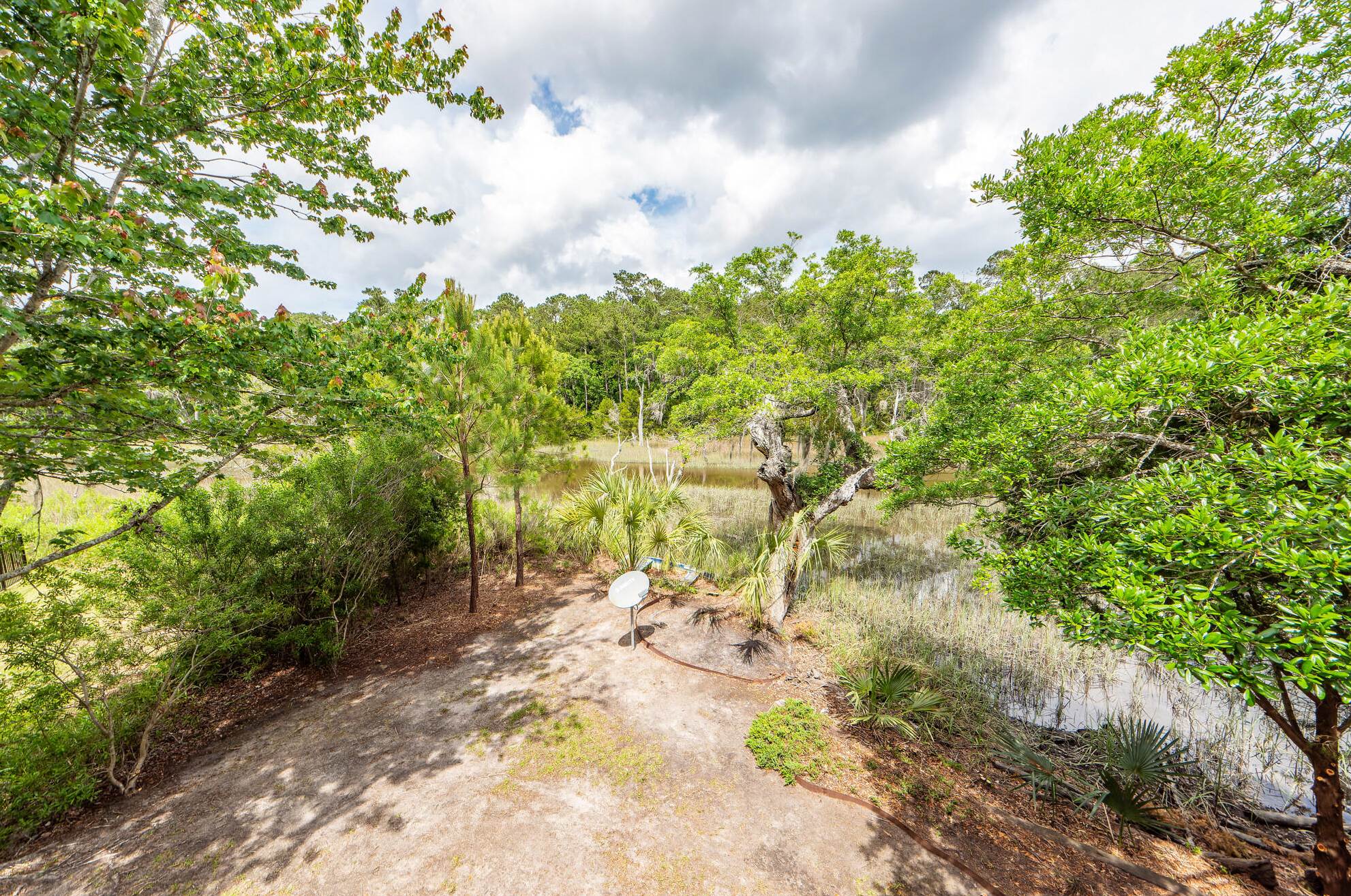 2128 Rookery Ln, Charleston SC 29414-5355 exterior