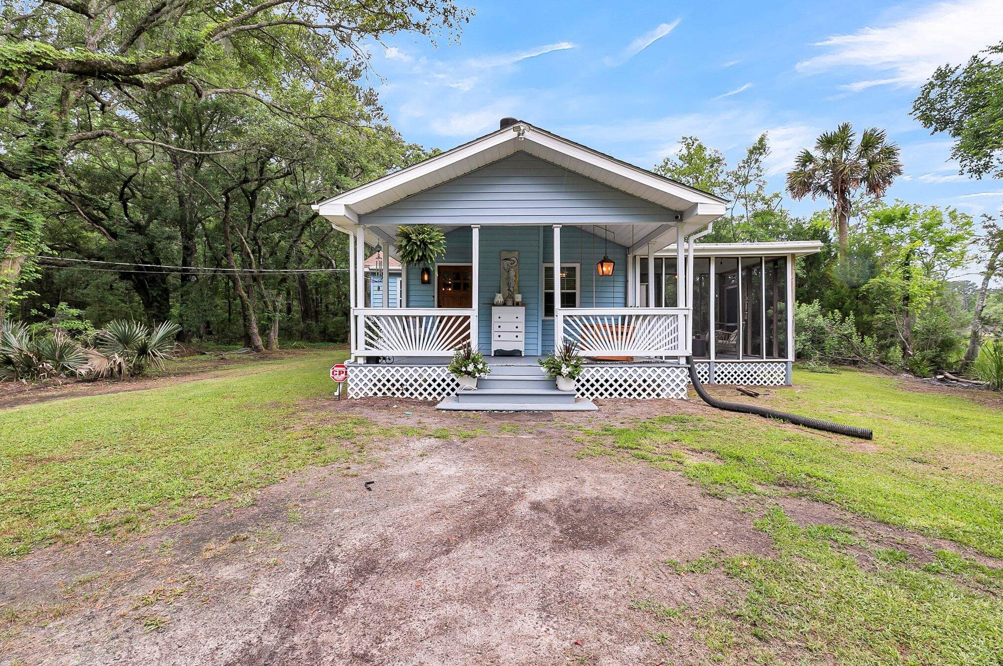 950 Brownswood Rd, Johns Island, SC 29455