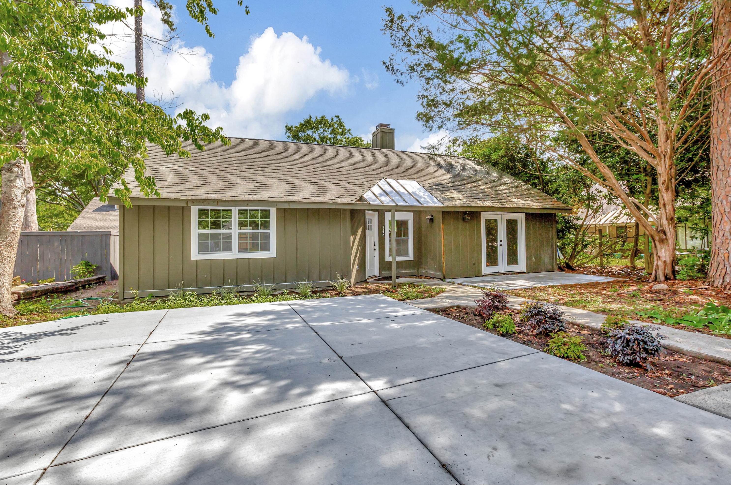 1127 Snap Dragon Ct, Mount Pleasant, SC 29464-9010