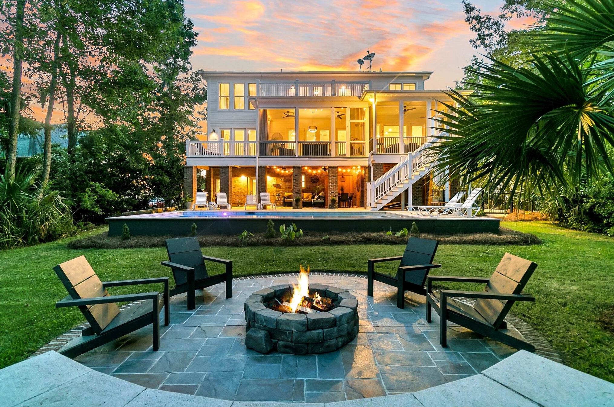 1717 Bowline Dr, Mount Pleasant, SC 29466-8575
