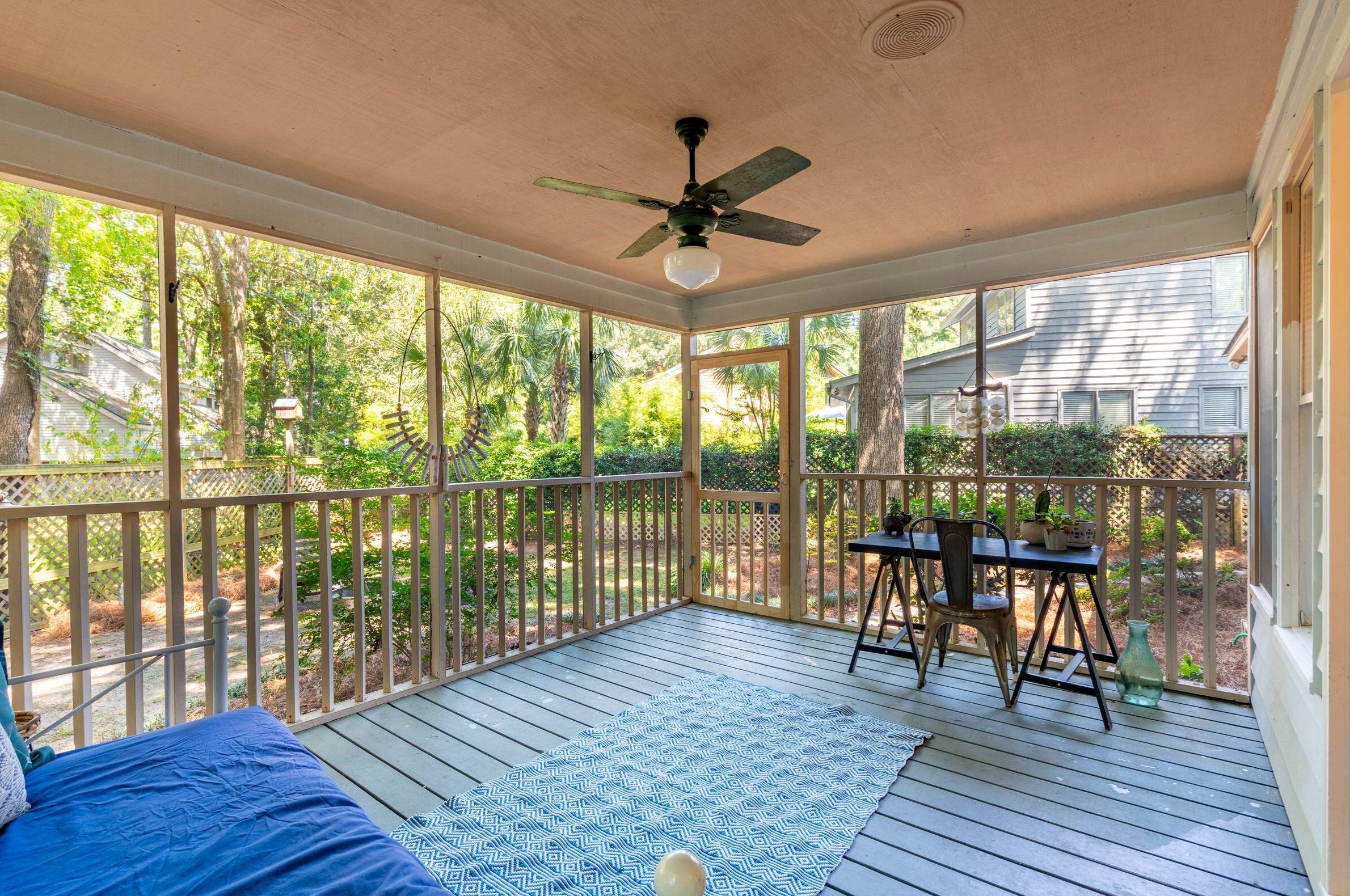 16 Arabian Dr, Charleston SC  29407-9678 exterior