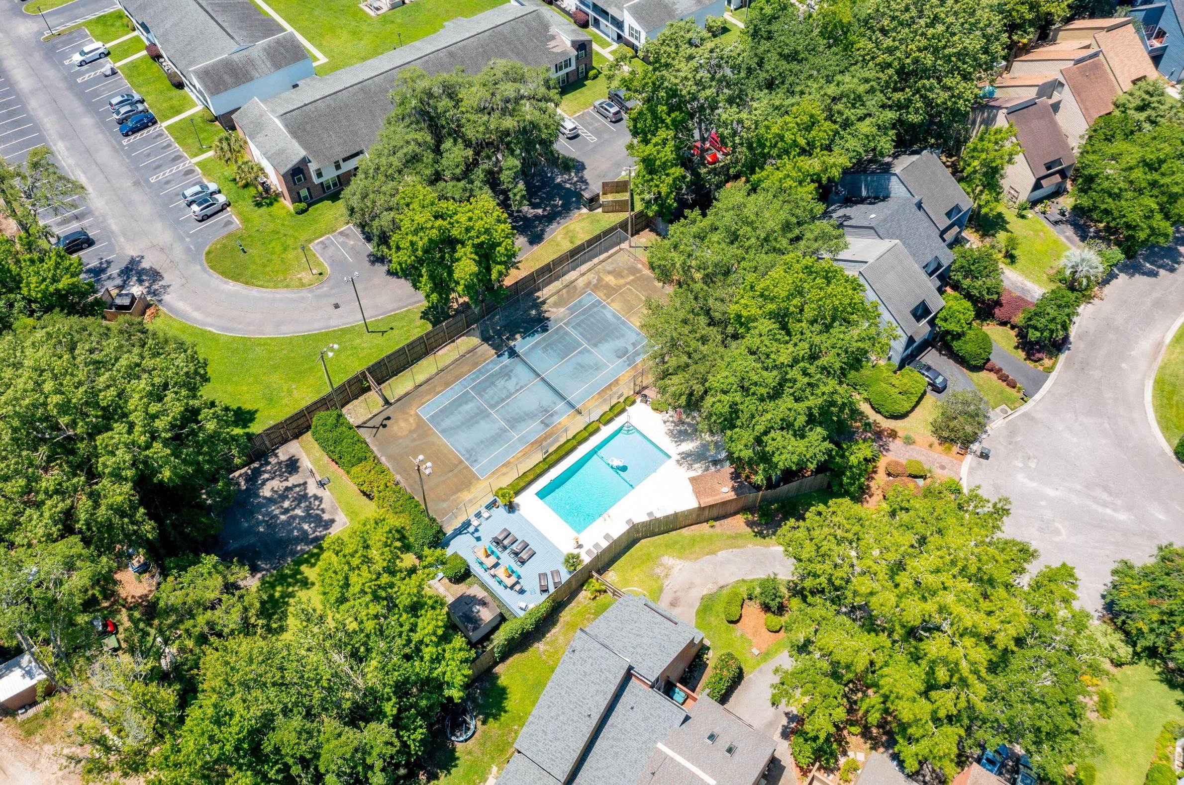 16 Arabian Dr, Charleston SC  29407-9678 exterior